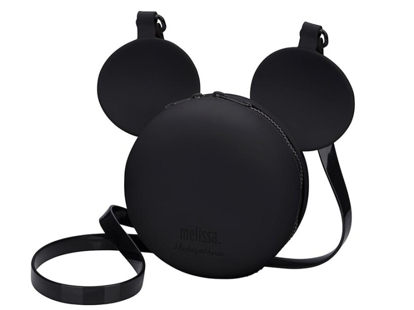 A bolsinha custa R$180. A bolsinha custa R$180.