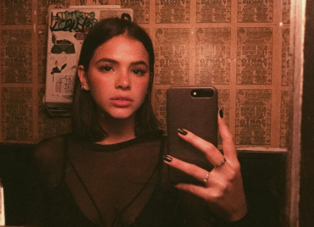 Bruna Marquezine perde mala e pede ajuda dos fãs no Instagram