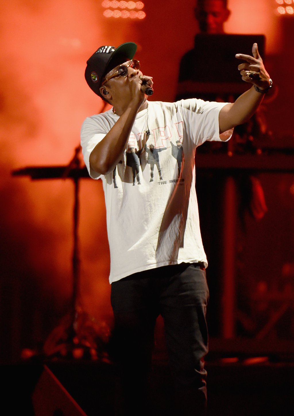 Jay-Z dá o melhor conselho para uma fã de 9 anos durante show