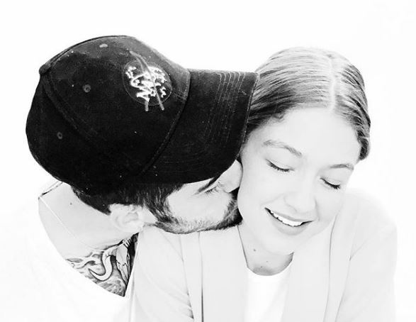 Gigi Hadid se declara para Zayn nos dois anos de namoro. Oun!