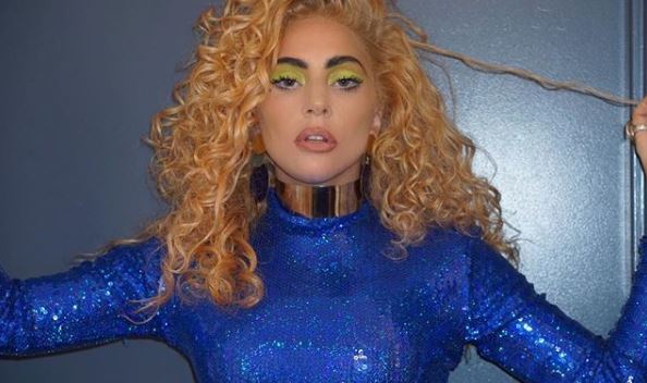 Lady Gaga “se transforma” em Joelma e os brasileiros não perdoam