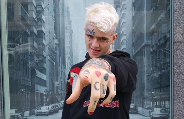 Ex-namorado de Bella Thorne, rapper Lil Peep morre aos 21 anos