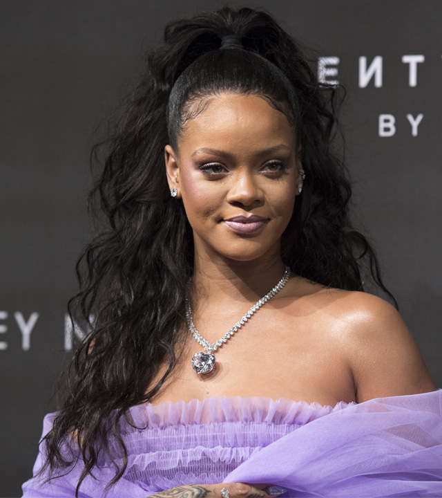 Rihanna-cabelo