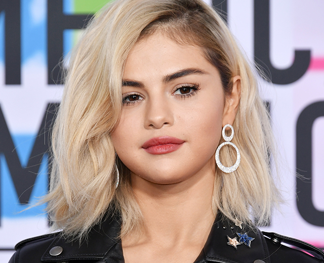 Mas já? Selena Gomez está morena de novo!