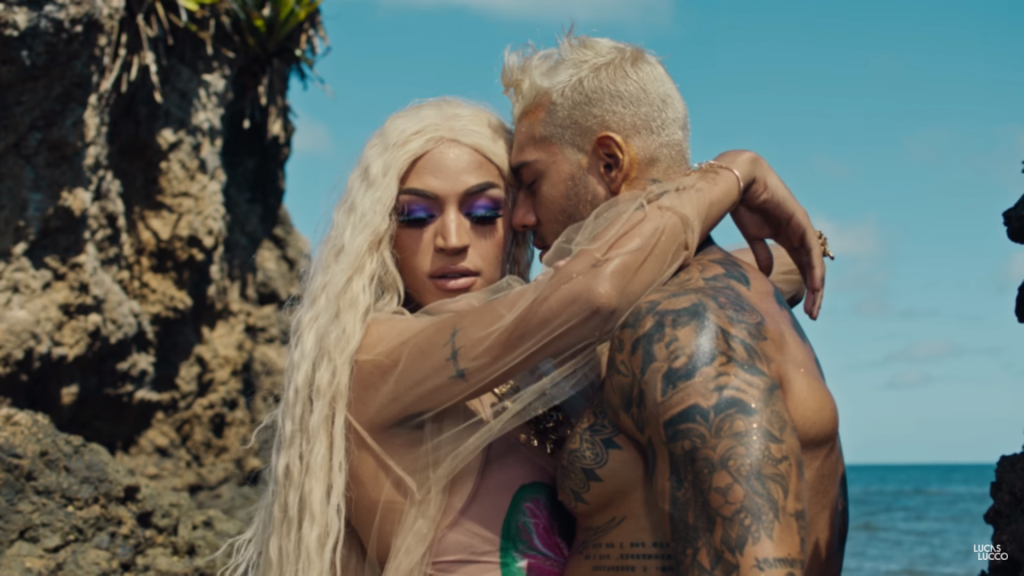 Pabllo Vittar e Lucas Lucco tão mega sensuais no clipe de Paraíso