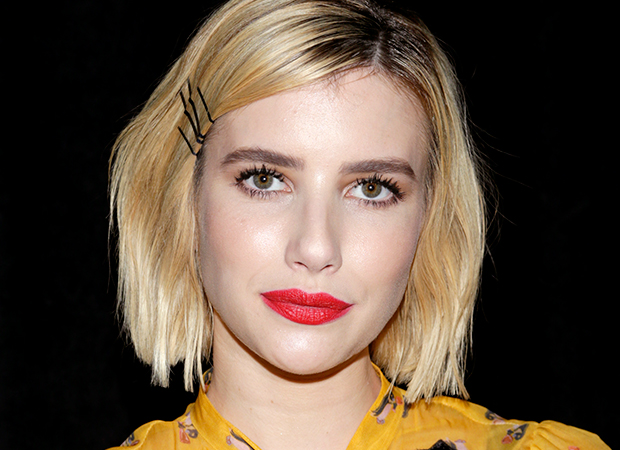 Franjinha de Emma Roberts em premiação vira meme na web