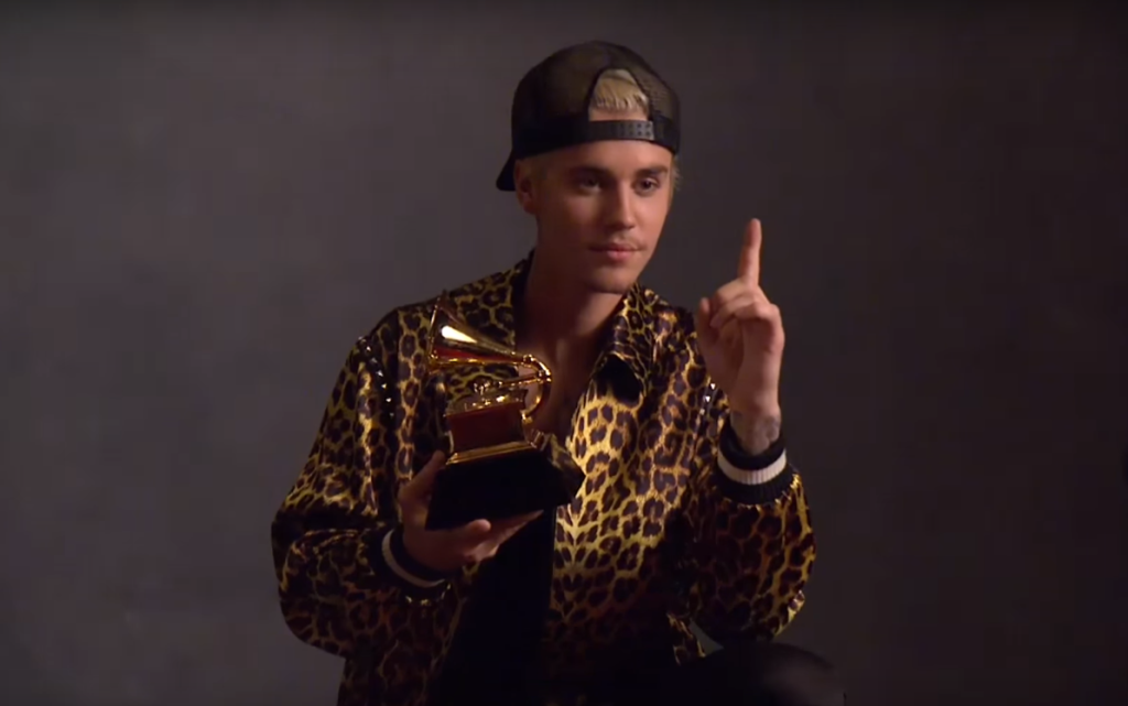 O Grammy Latino de Justin Bieber caiu em mãos erradas