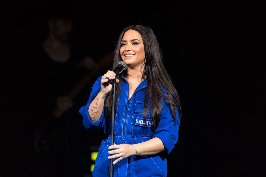 Demi Lovato anuncia quatro shows no Brasil ainda este ano