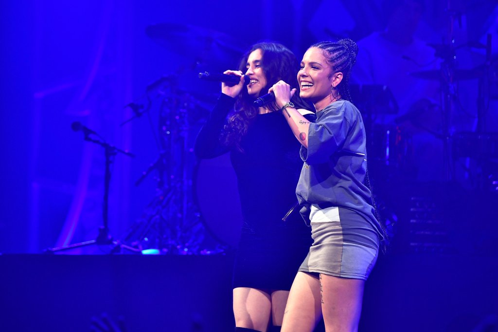 Y100's Jingle Ball 2017 - SHOW