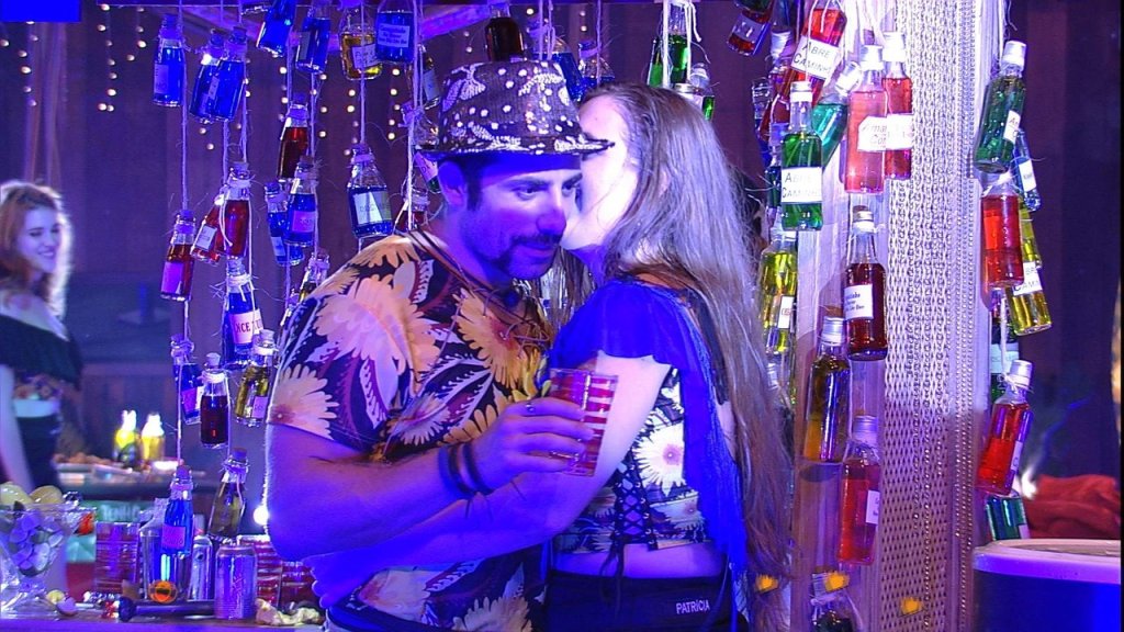 BBB18: você shippa a amizade colorida entre Patrícia e Kaysar?