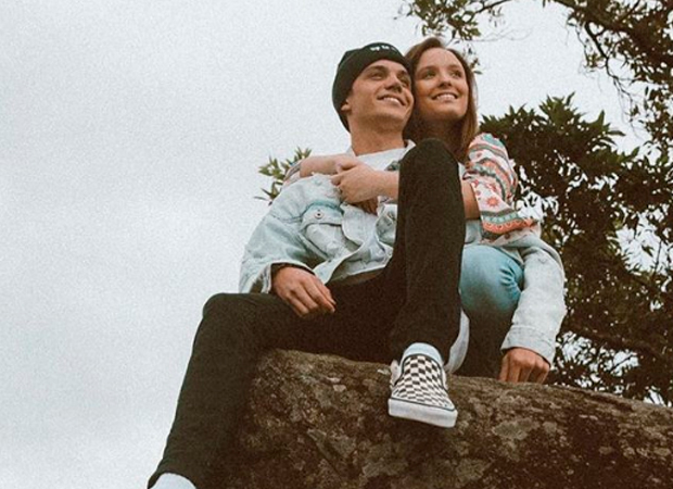 Em novo clipe de Leo Cidade, ele e Larissa Manoela são só amor!