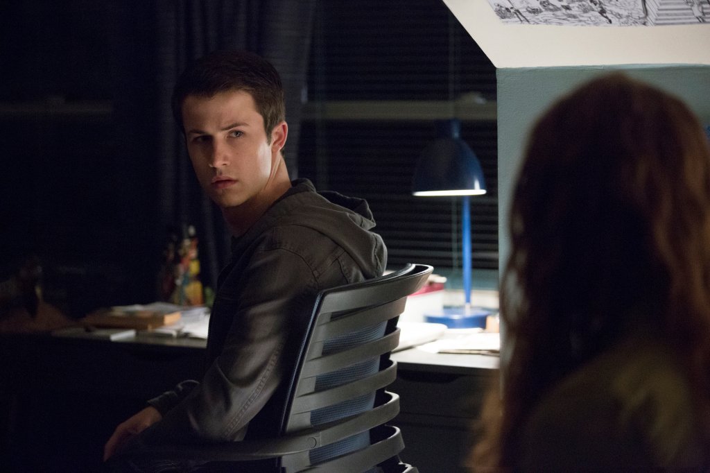 13RW: Dylan Minnette tem aviso importante pra quem assistir a 2ª temporada