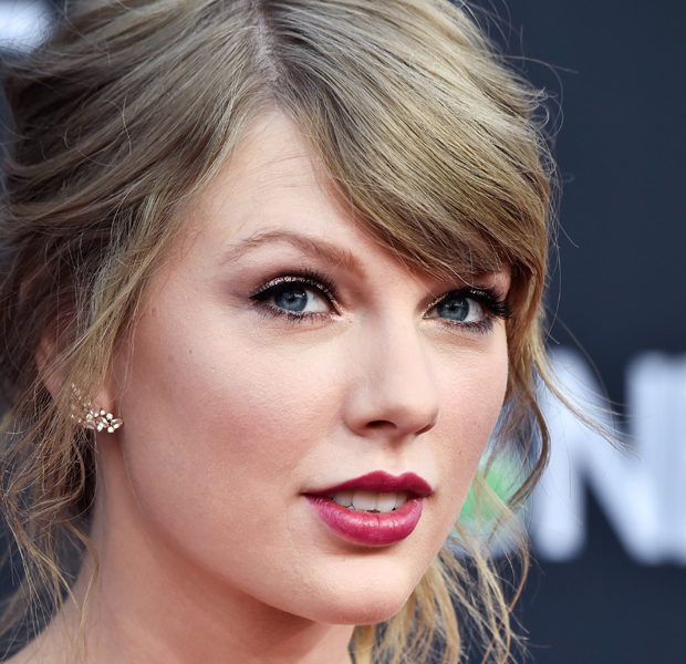 Taylor Swift Delineado billboard-music-awards-taylor-swift