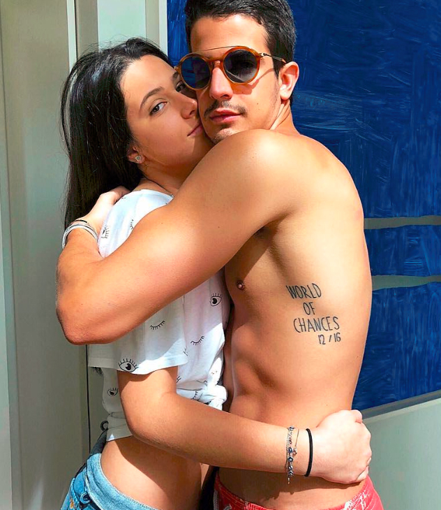 Enzo Celulari faz tatuagem para celebrar a vitória do pai contra o câncer