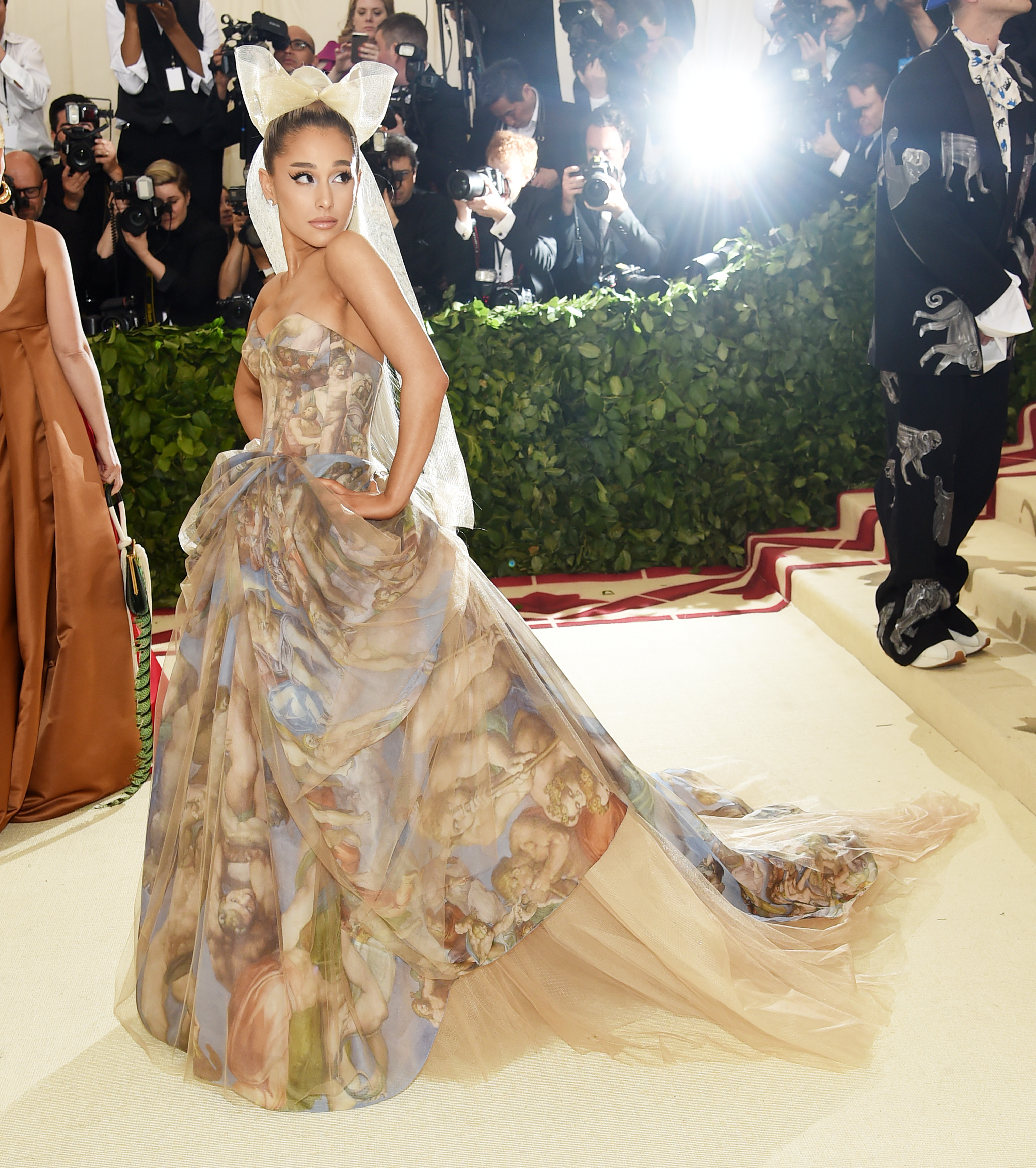 ariana-grande-met-gala