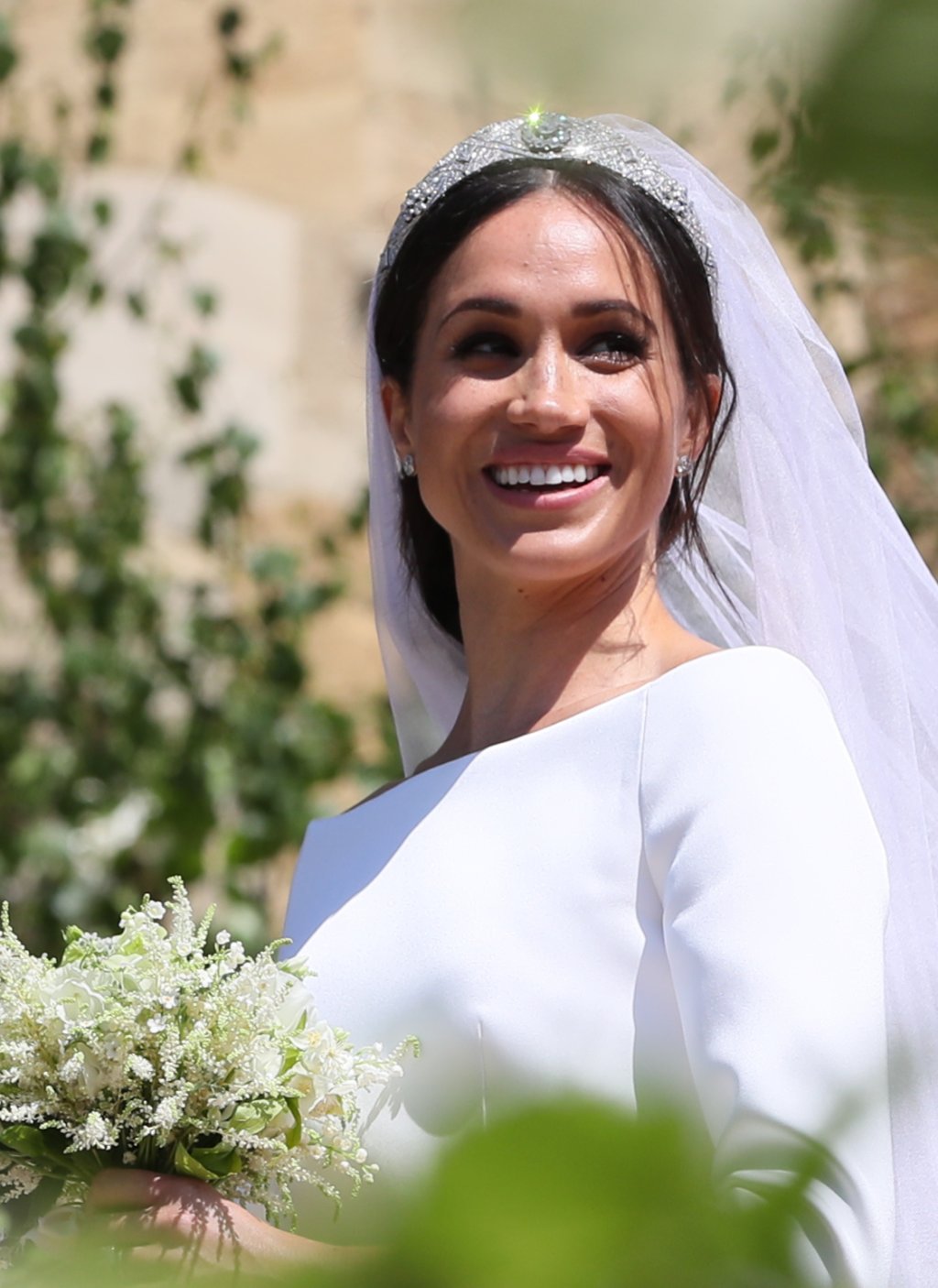 Vestido de noiva igual ao da Meghan Markle por R$ 1500? Sim, ele existe!