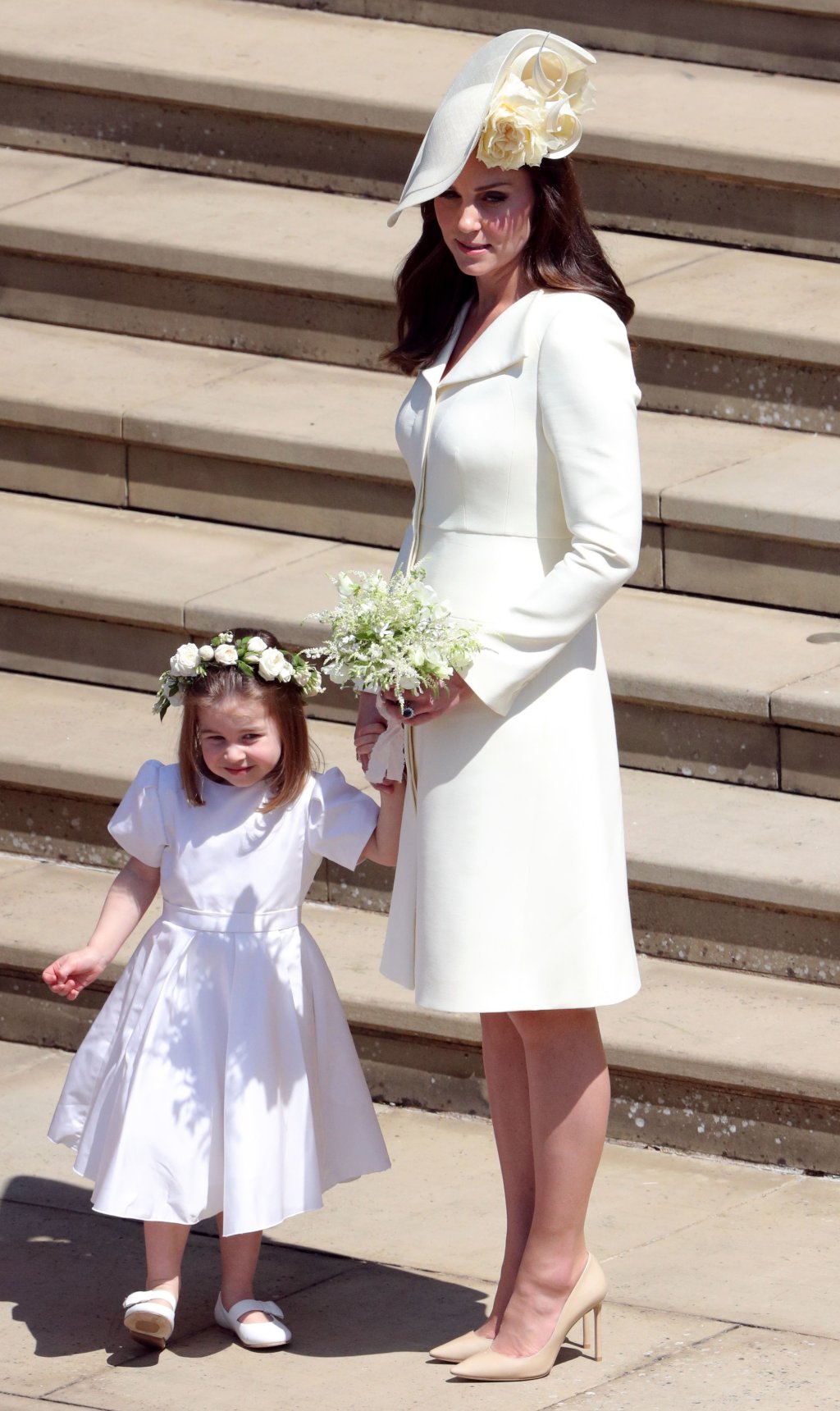 Kate Middleton repete vestido do batizado de Charlotte no casamento real