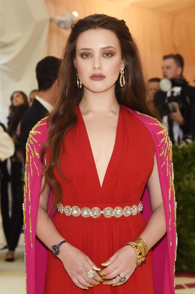 katherine-langford-met-gala katherine-langford-met-gala