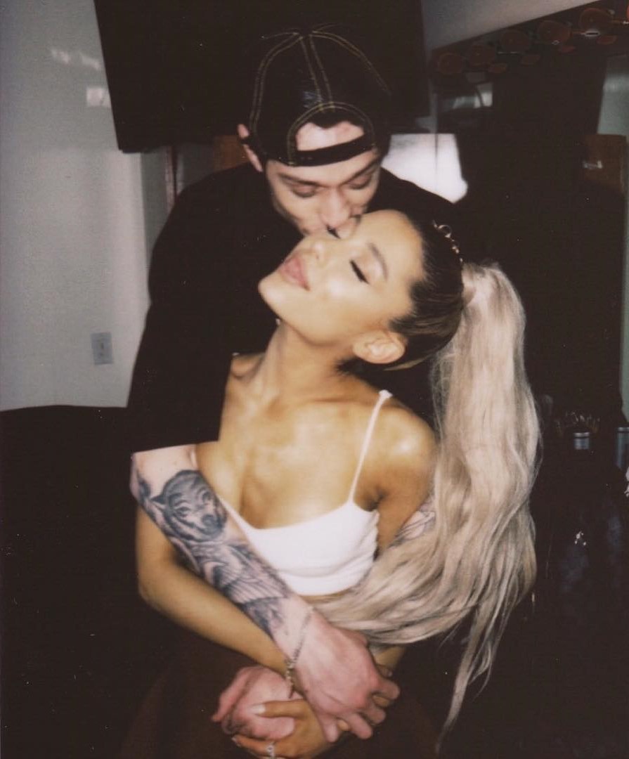 ariana-grande-pete-davidson-noivos