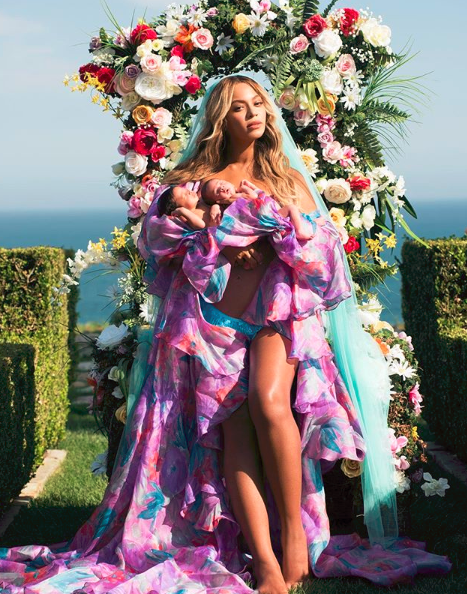 Gêmeos que aparecem na turnê de Beyoncé e Jay-Z não são Rumi e Sir Carter