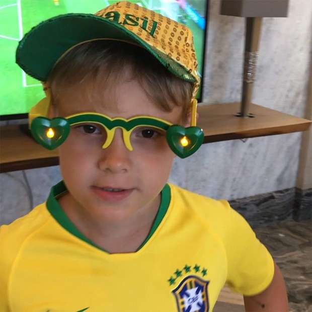 Davi Lucca está pronto para o jogo do Brasil e manda boa sorte a Neymar