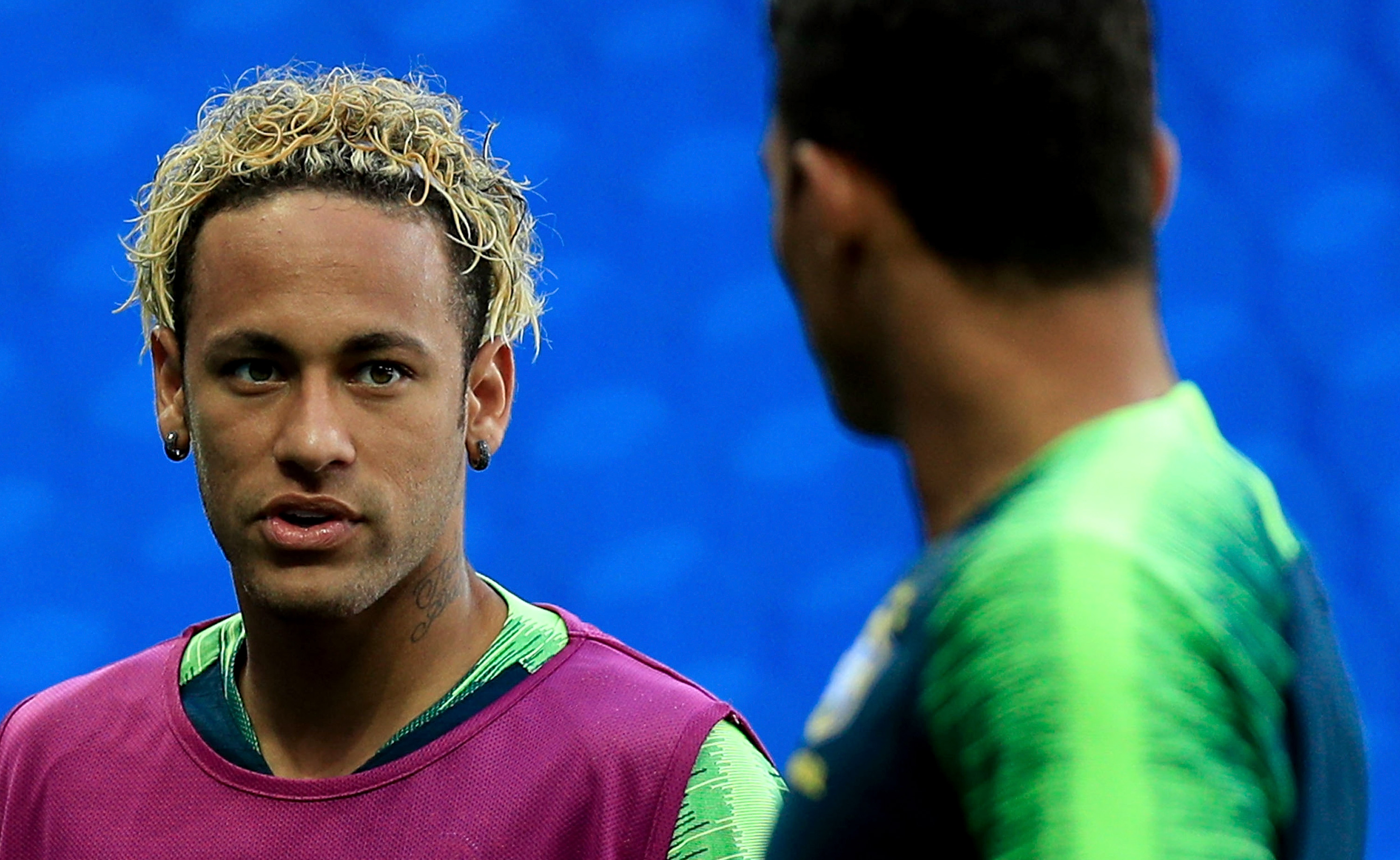 neymar-cabelo-miojo-treino-russia neymar-cabelo-miojo-treino-russia