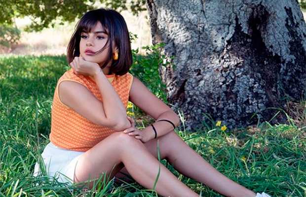 Onde estava Selena Gomez quando noivado de Justin Bieber foi anunciado?