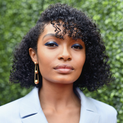 10 penteados que comprovam que Yara Shahidi é a verdadeira musa de estilo