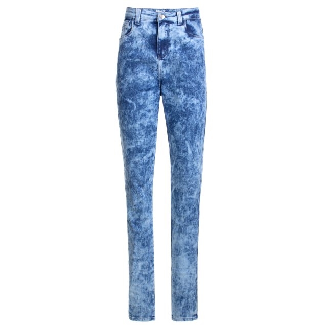 Calça Larissa Manoela para Riachuelo (R$ 109,90*). Calça Larissa Manoela para Riachuelo (R$ 109,90*).