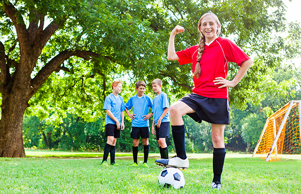 Por que é tão importante incentivar meninas a jogarem futebol desde cedo?