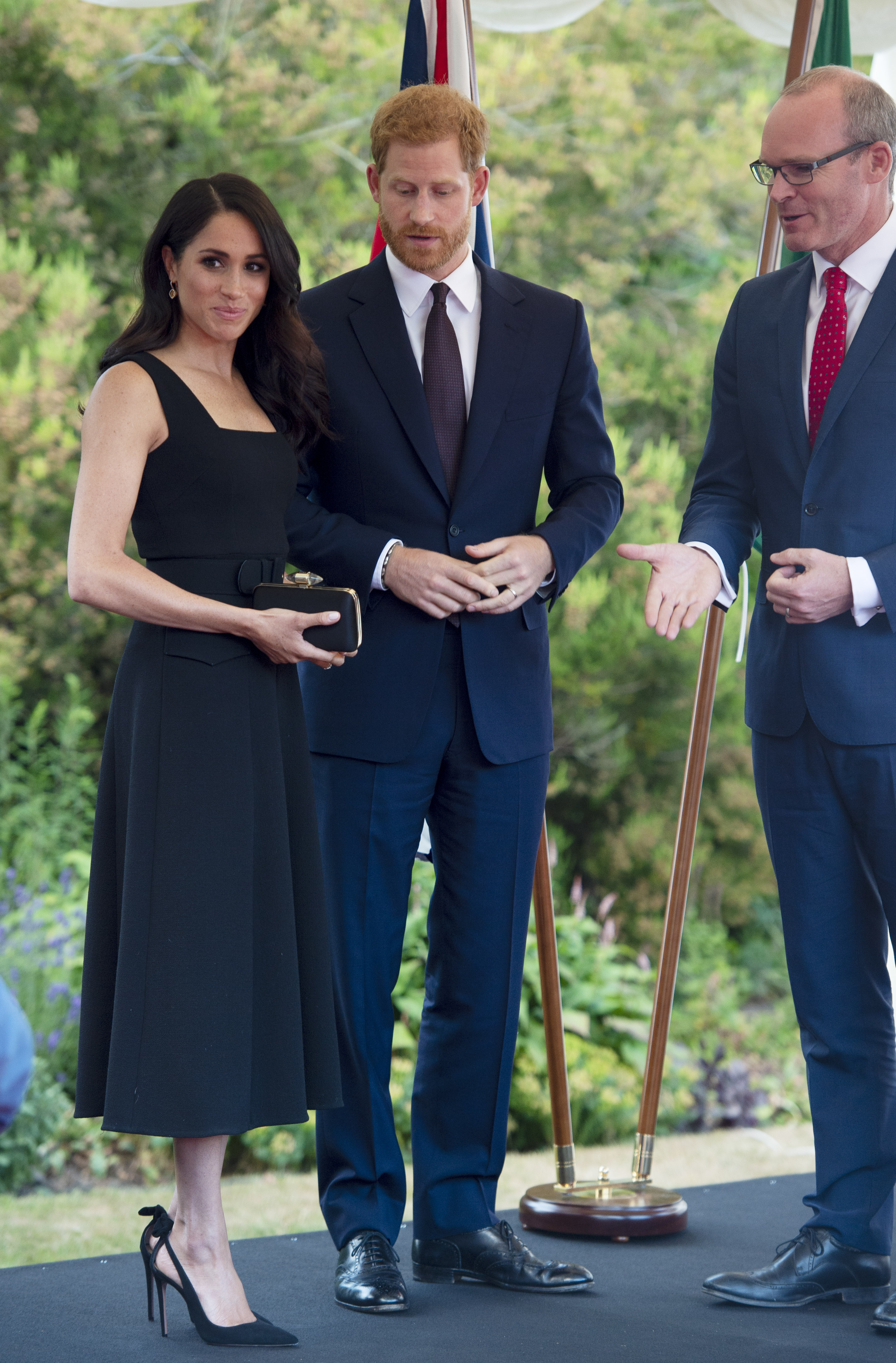 meghan-markle-looks meghan-markle-looks