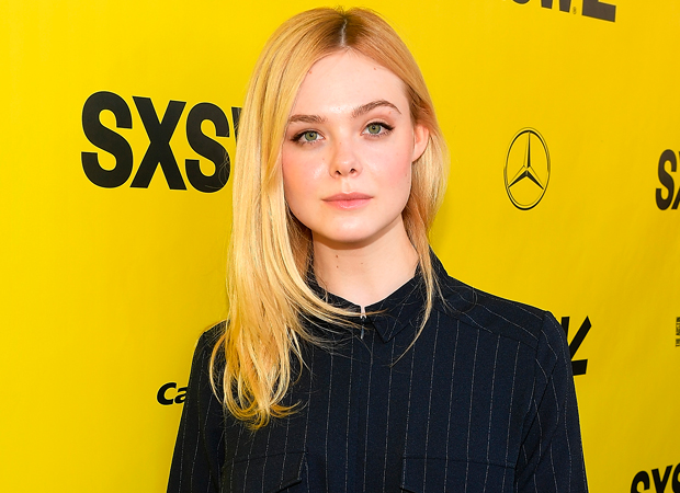 Elle Fanning revelou quais vestidos de formatura usou no ensino médio