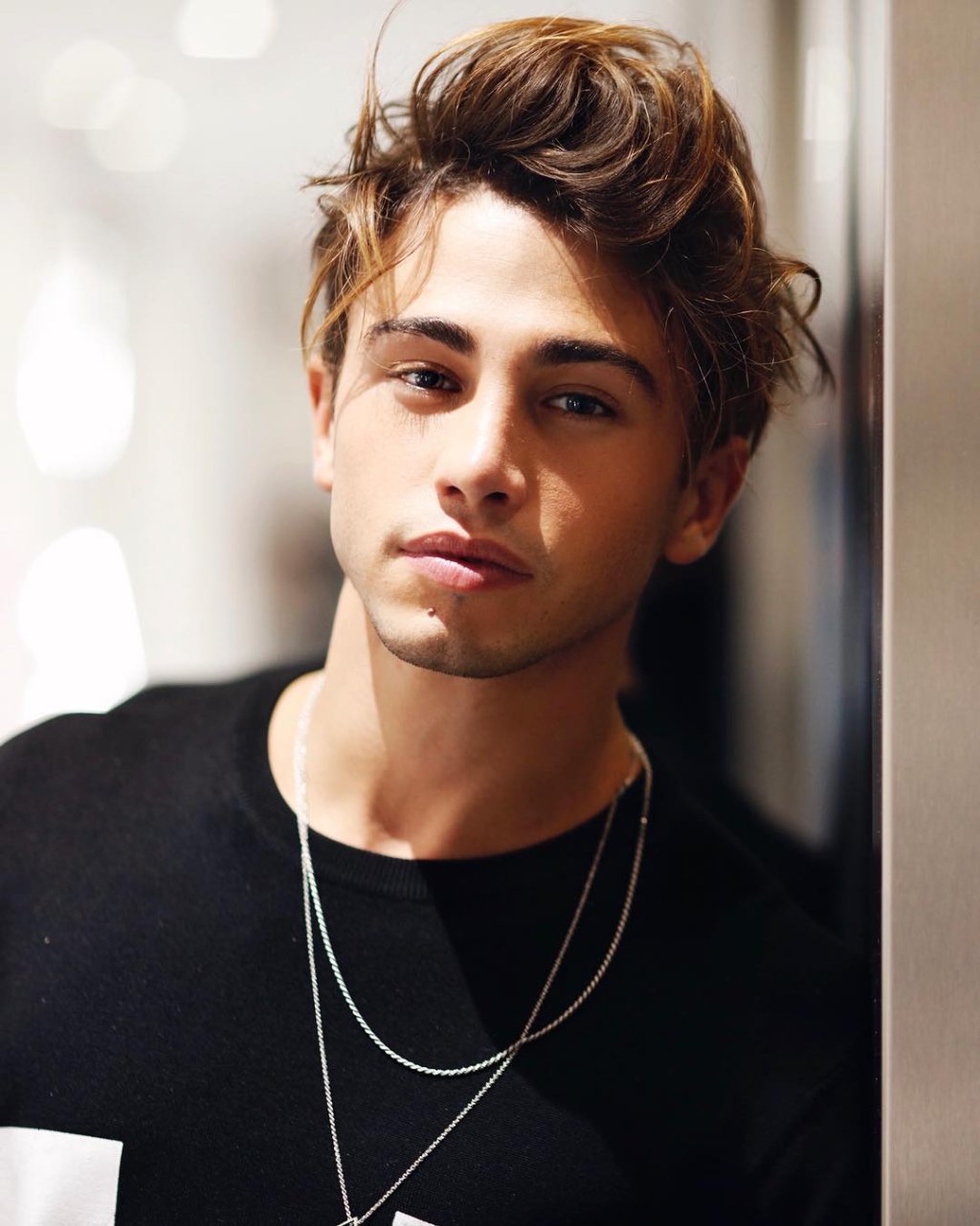 New Star: o italiano Riki é lindo e lançou uma parceria com o CNCO