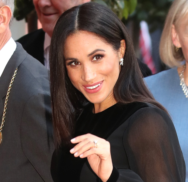 meghan-markle-cabelo-solto-e-liso-1