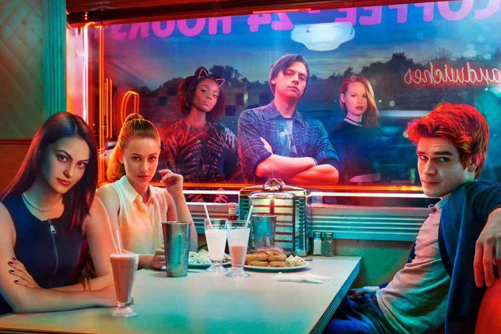 Ator de Riverdale anuncia saída da série após fim da 5ª temporada