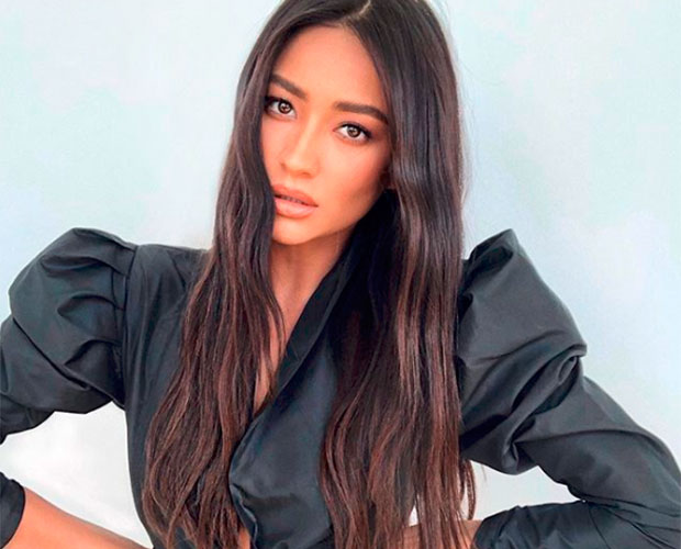 Shay Mitchell revela que perdeu um bebê em 2018