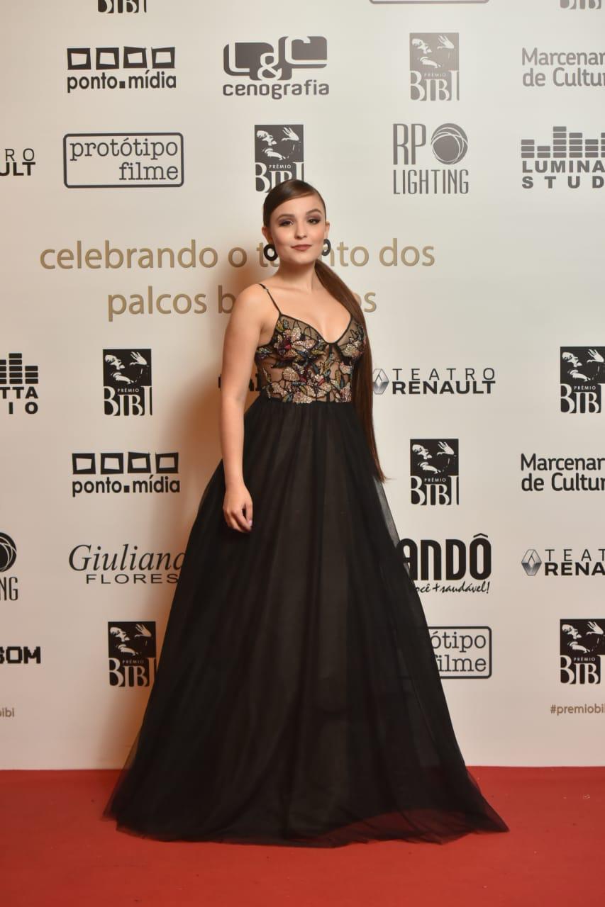 Look do Dia: o vestido da Larissa Manoela é perfeito para festa de 15 anos