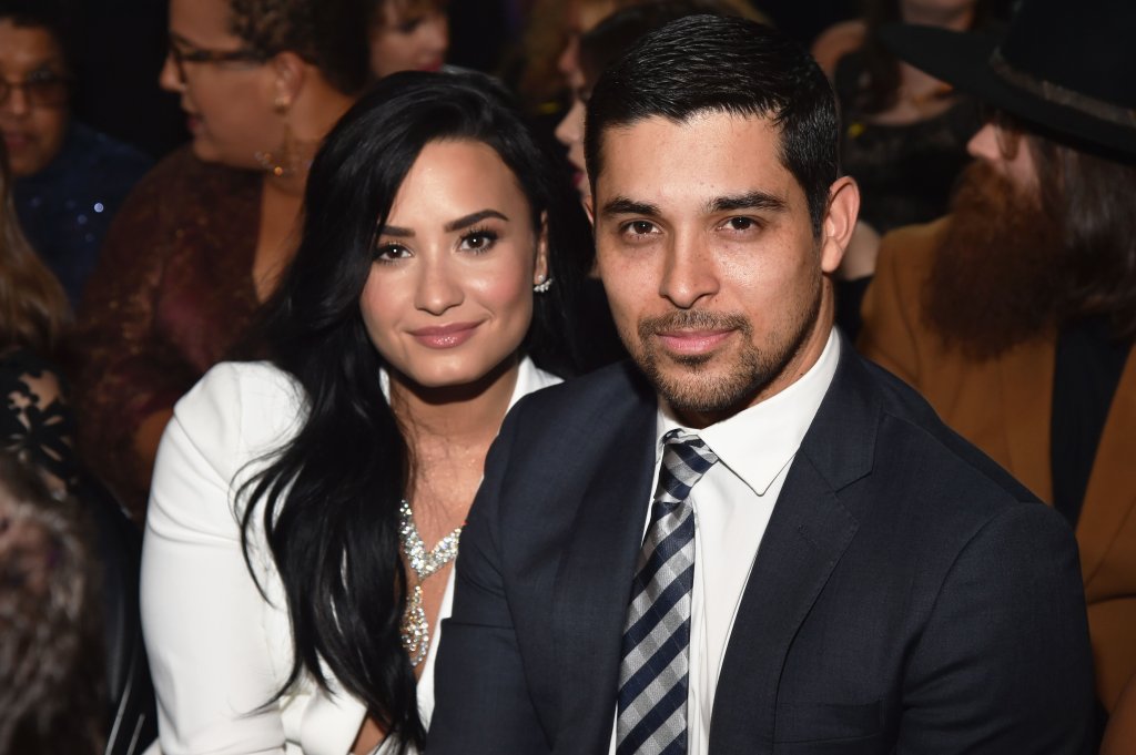 Demi Lovato recebe visitas diárias de Wilmer Valderrama na rehab, diz site