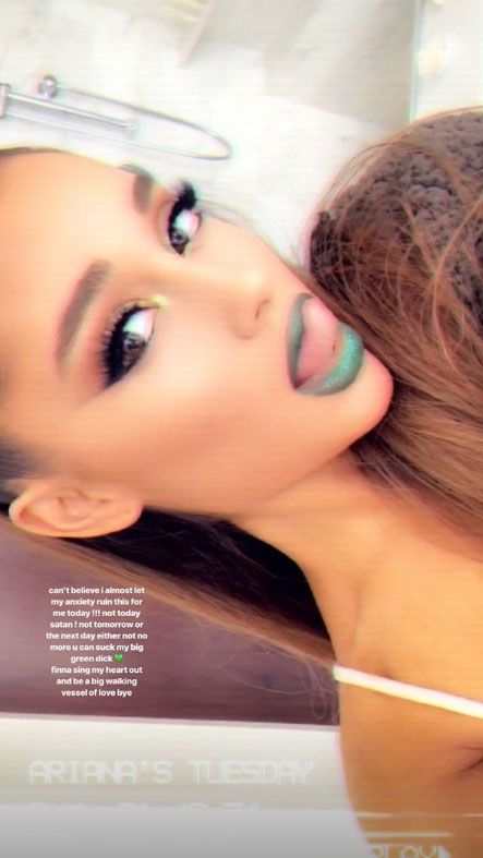 Ariana Grande fala que ansiedade quase a impediu de realizar seu sonho