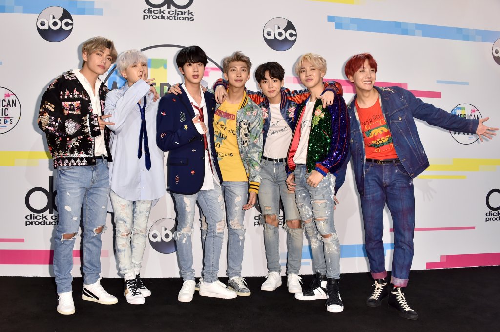 BTS leva mais um troféu durante o American Music Awards 2018