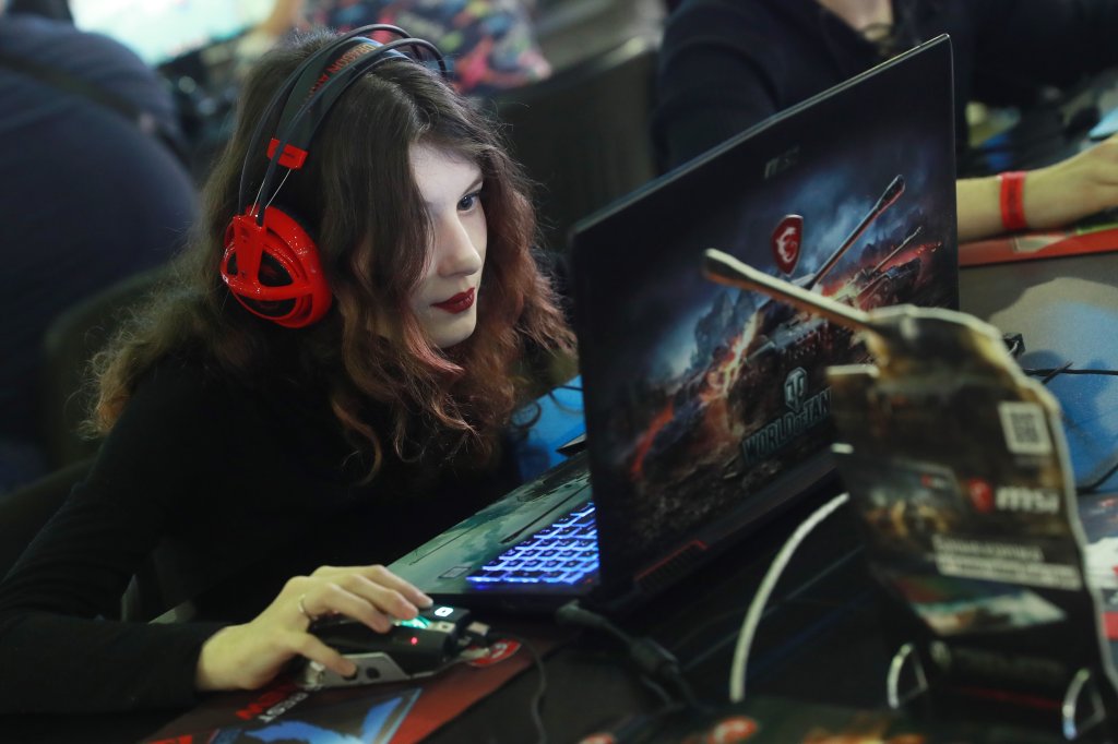 Machismo diminuiu, mas gamers ainda escutam: ‘tinha que ser mulher!’