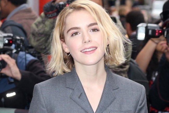 kiernan-shipka-street-style kiernan-shipka-street-style