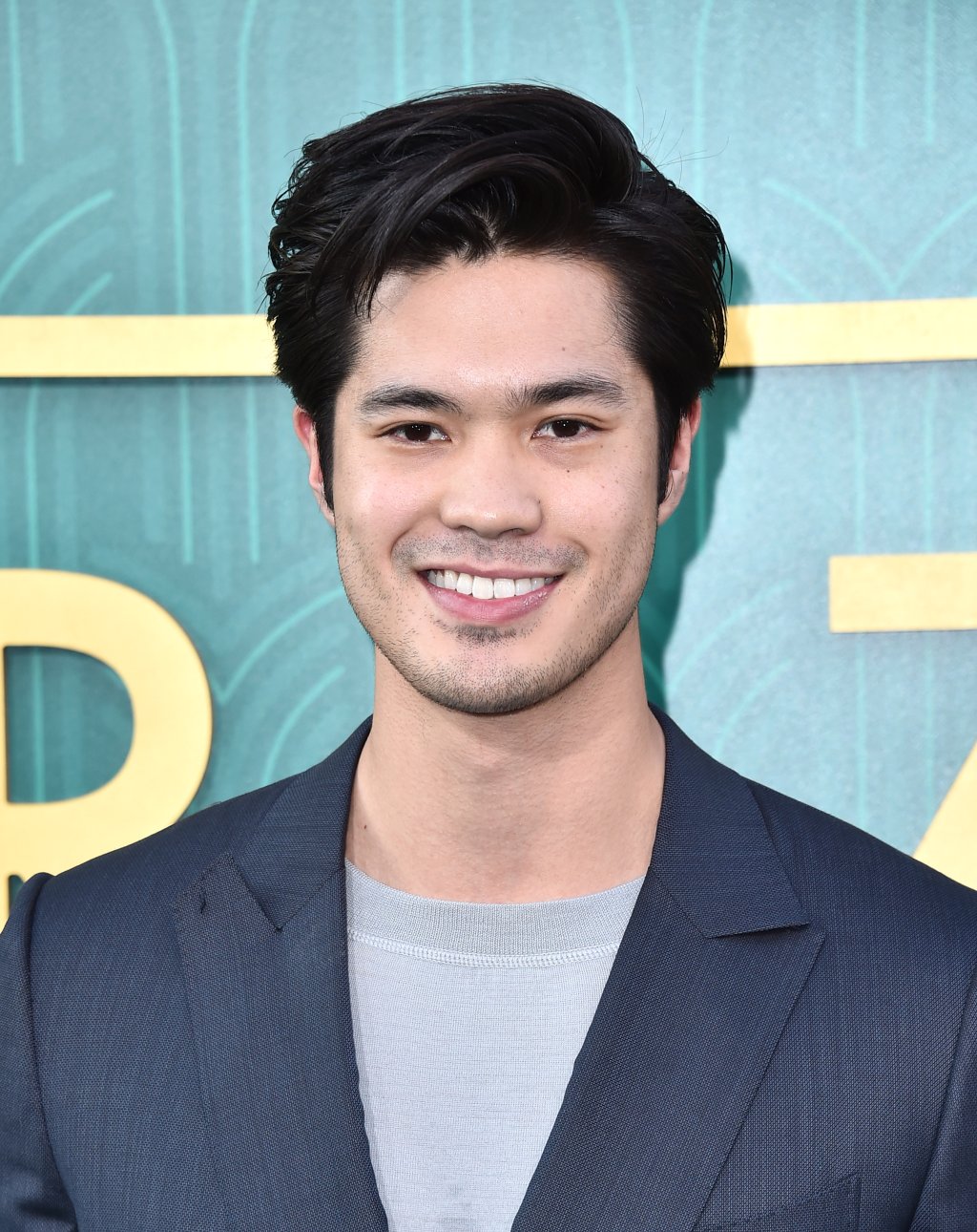 Ross Butler, de 13 Reasons Why, nega acusação de tentativa de homicídio