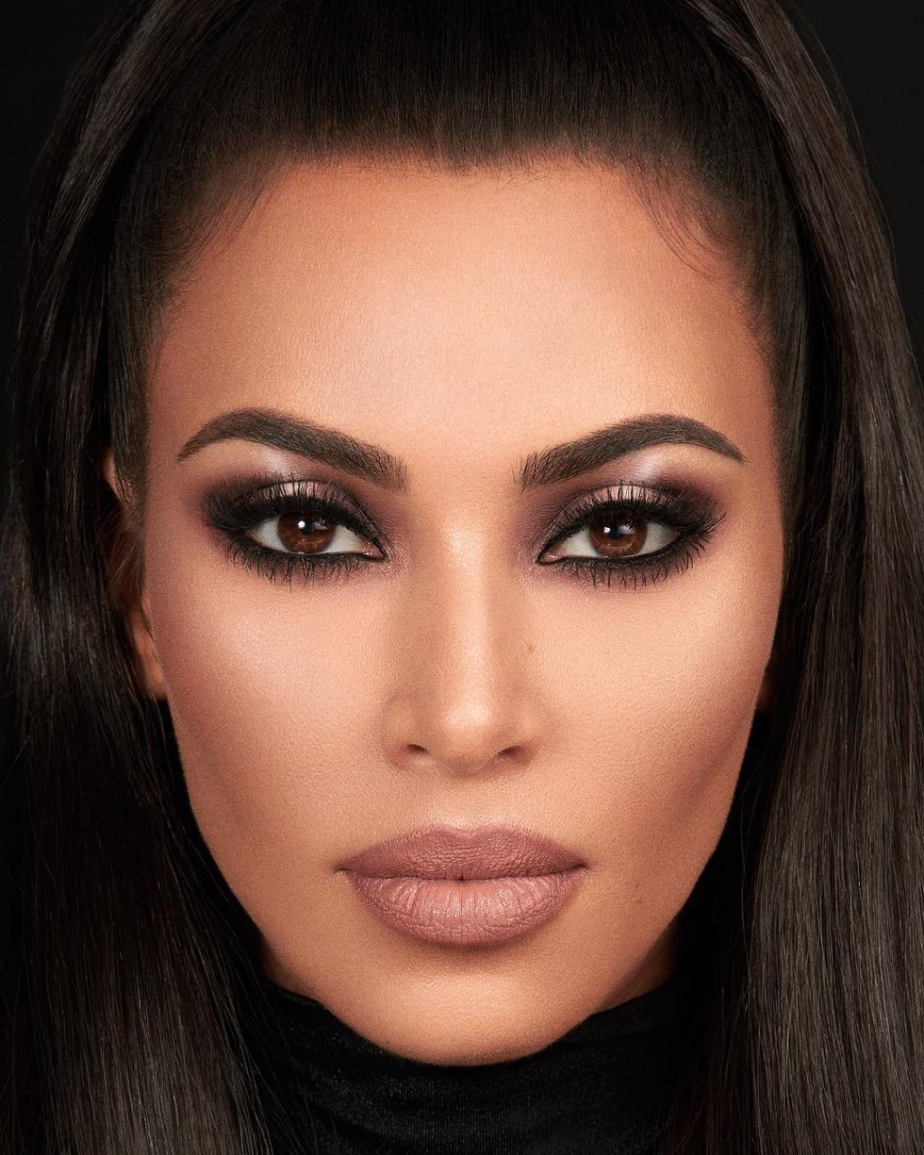 Tem make inédito chegando na KKW Beauty, marca da Kim Kardashian!