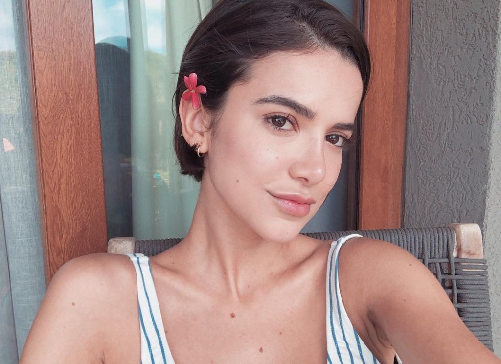 Manu Gavassi desabafa sobre rinoplastia: “Fiz plástica e não recomendo”