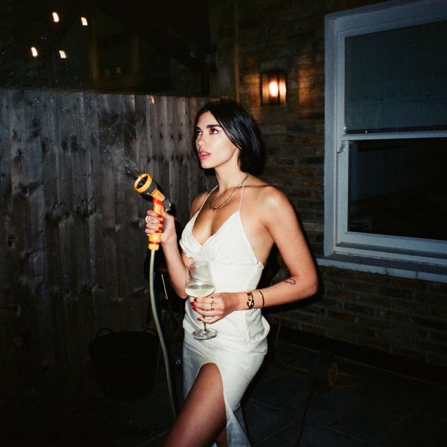 Dua Lipa look ano novo