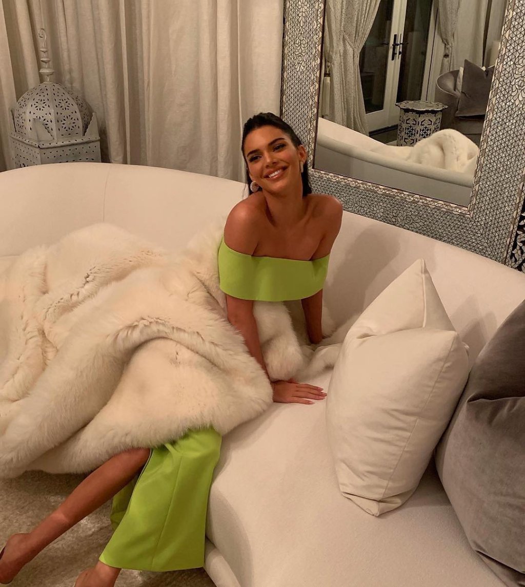 Estamos impactados com a festa de Natal da família Kardashian-Jenner