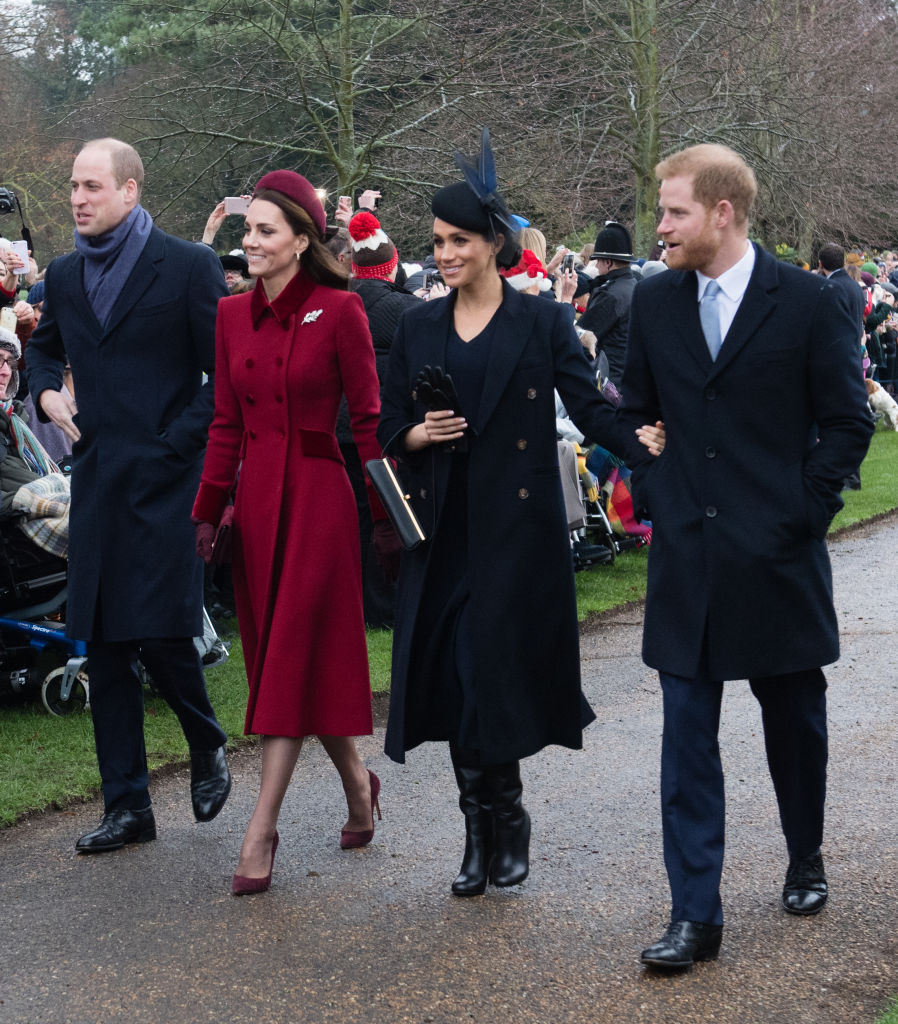 Após boatos de briga, Kate Middleton e Meghan Markle posam juntas no Natal