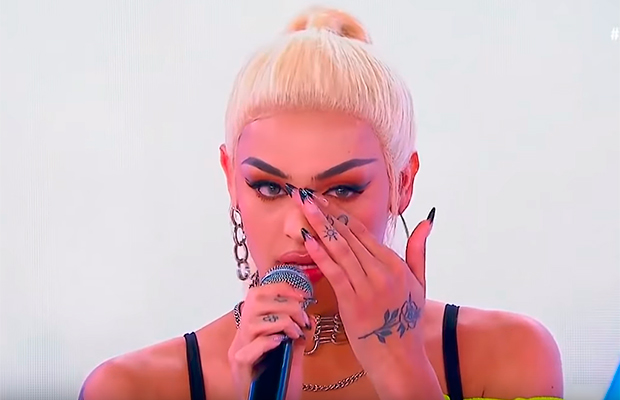 Pabllo Vittar critica escolas que ‘olham para alunos LGBTs com desdenho’