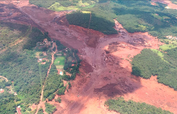 Barragem da Vale se rompe em Brumadinho; lama pode atingir museu Inhotim